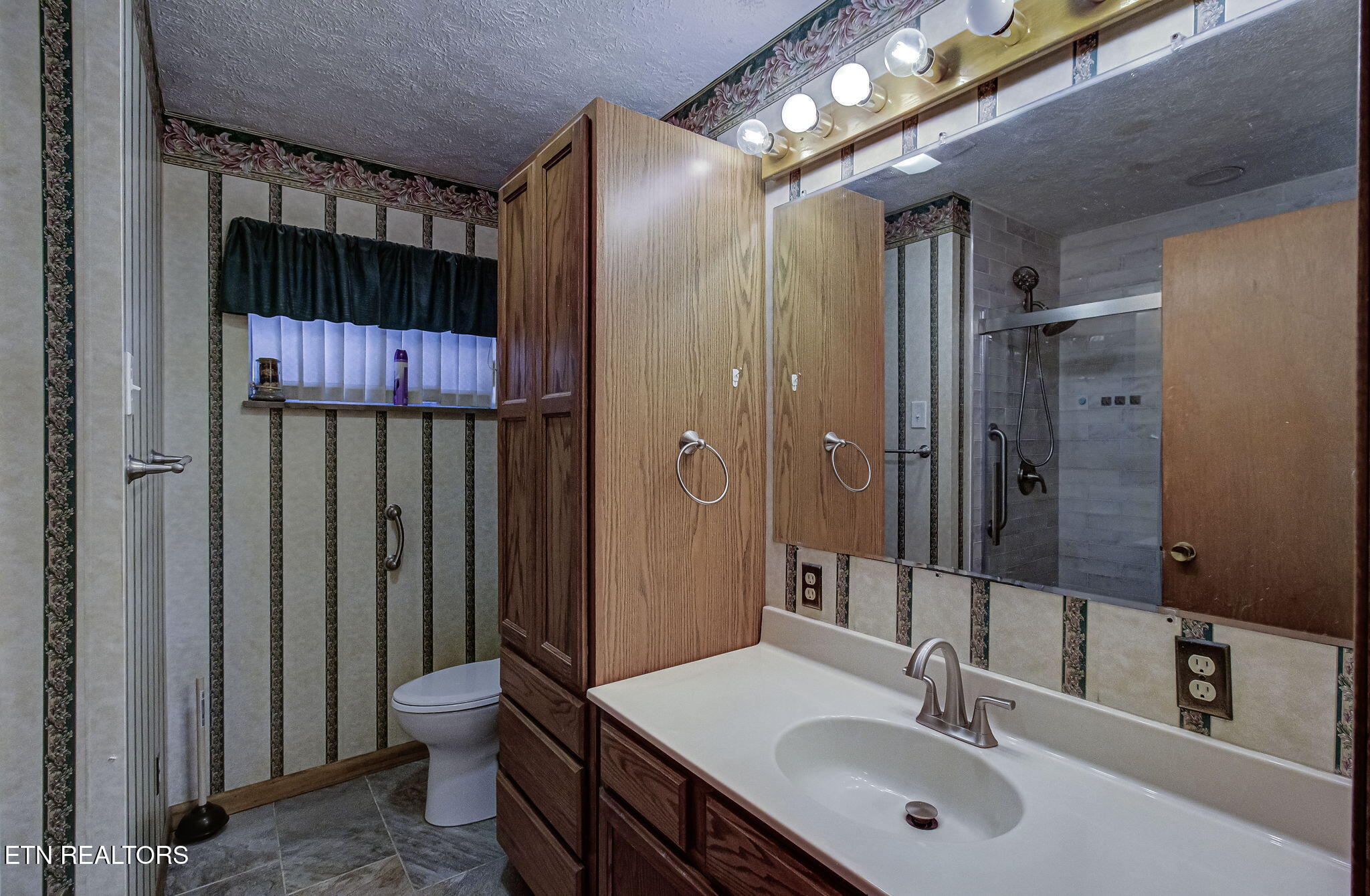 211 North Riverview Circle Sevierville, TN 37862 - Photo 14 of 33 IMG_6927