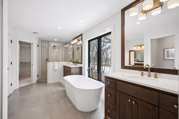 $1,875,000 | 4725 139th Avenue Northeast, Ham Lake, MN 55304