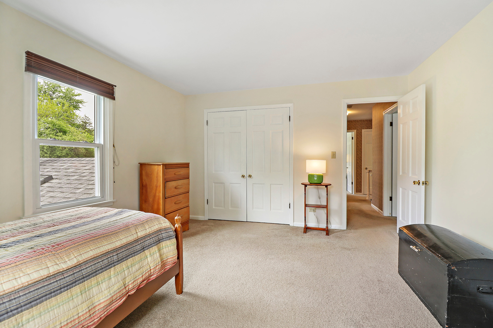 400 North Valley Road Barrington, IL 60010 - Photo 17 of 30 a bedroom with a bed and a window