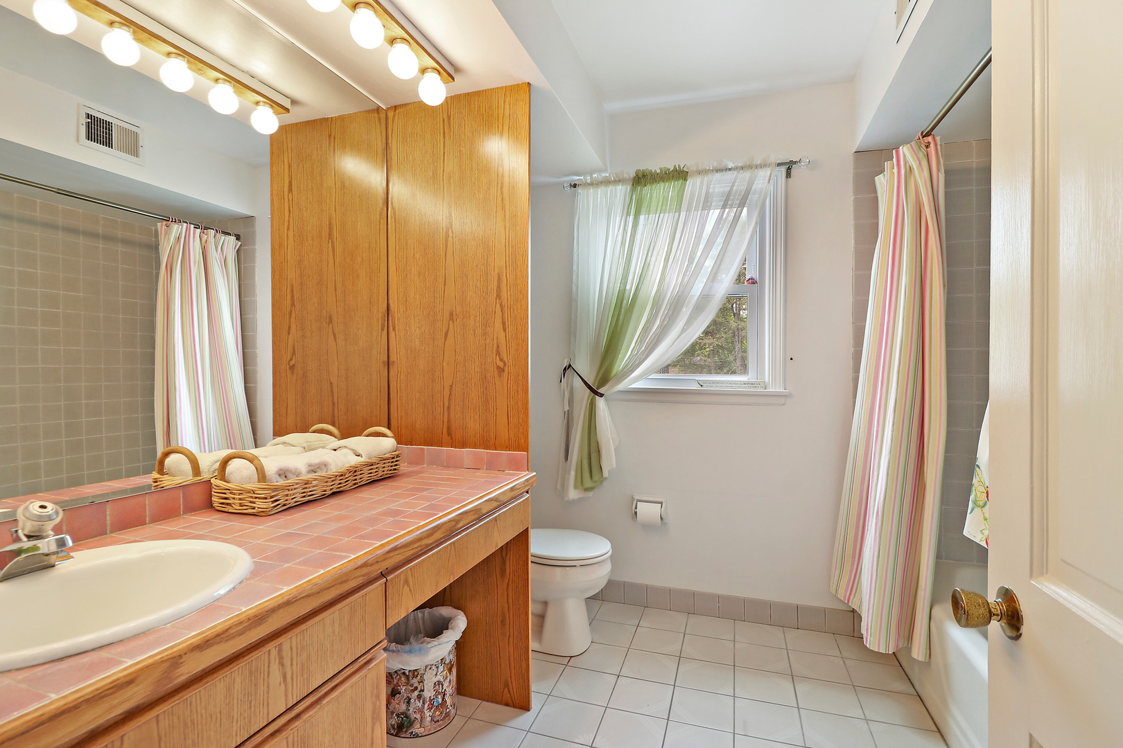 400 North Valley Road Barrington, IL 60010 - Photo 18 of 30 a bathroom with a granite countertop sink toilet and shower