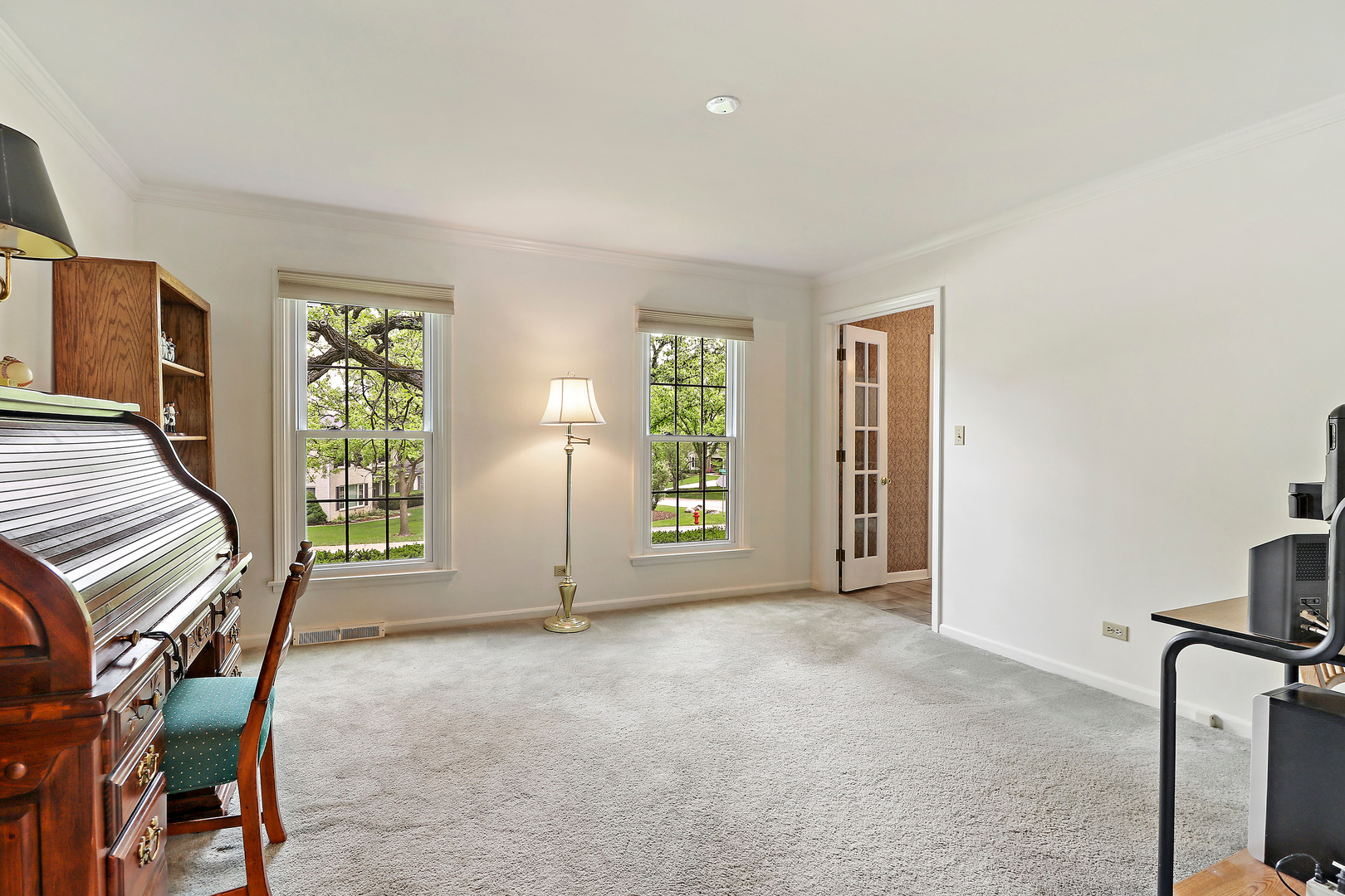 400 North Valley Road Barrington, IL 60010 - Photo 9 of 30 a view of an empty room with a window