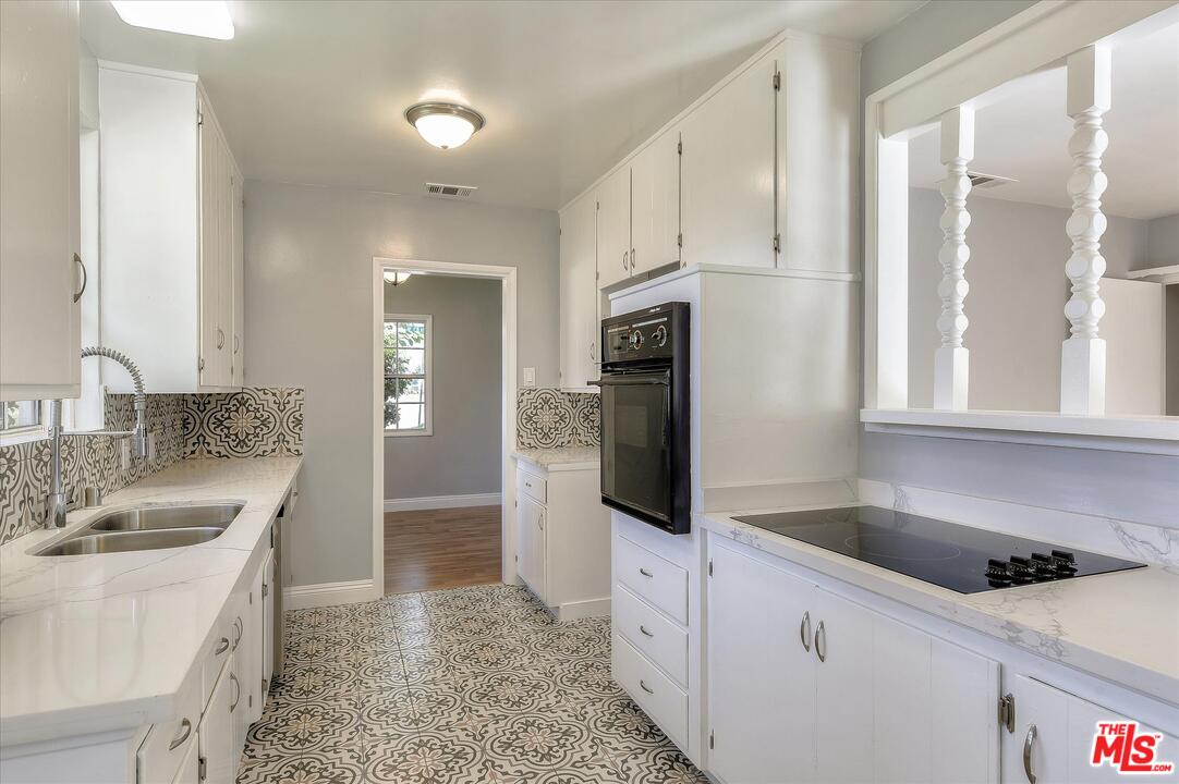 8600 Charloma Drive Downey, CA 90240 - Photo 10 of 33