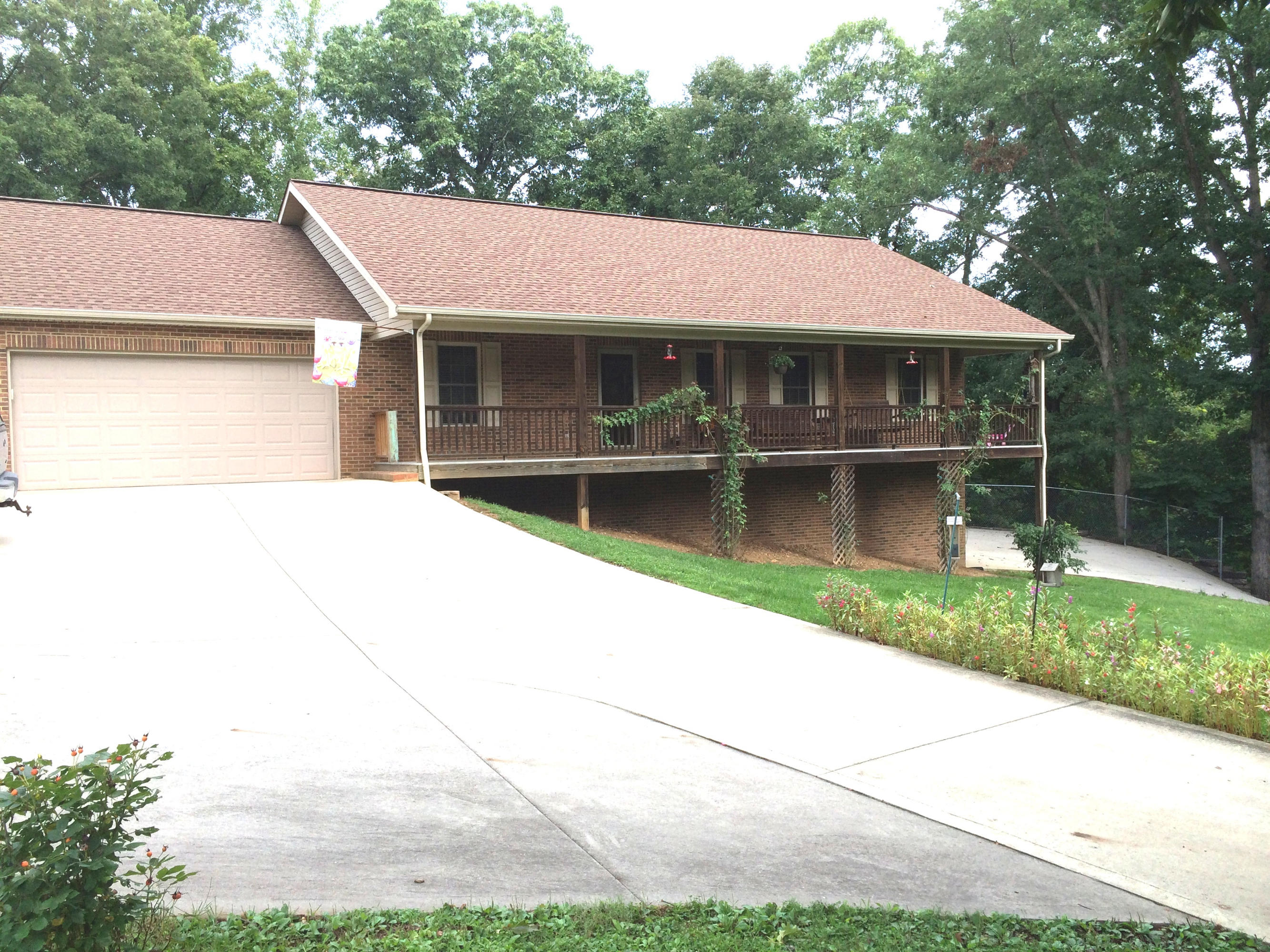 956 Chestnut Ridge Road Heiskell, TN 37754 - Photo 1 of 18 Chestnut Ridge Front