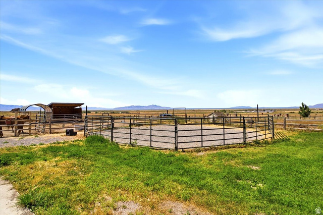 7145 Ridge Road Lake Point, UT 84074 - Photo 37 of 50