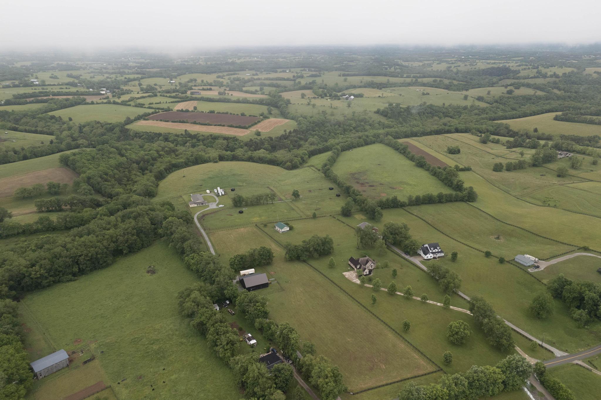 4578 Combs Ferry Road Winchester, KY 40391 - Photo 42 of 48 DJI_20260522044912_0014_D