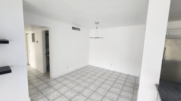 517 Dotterel Road, Unit 31C Delray Beach, FL 33444 - Photo 6 of 21 Dining Rm