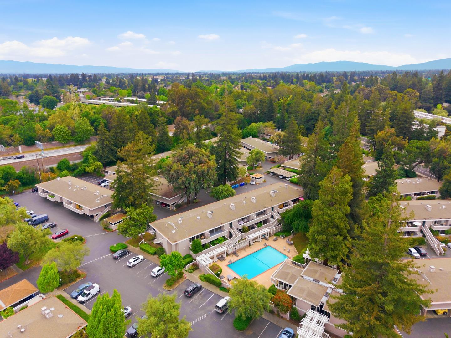 500 West Middlefield Road, Unit 41 Mountain View, CA 94043 - Photo 37 of 40
