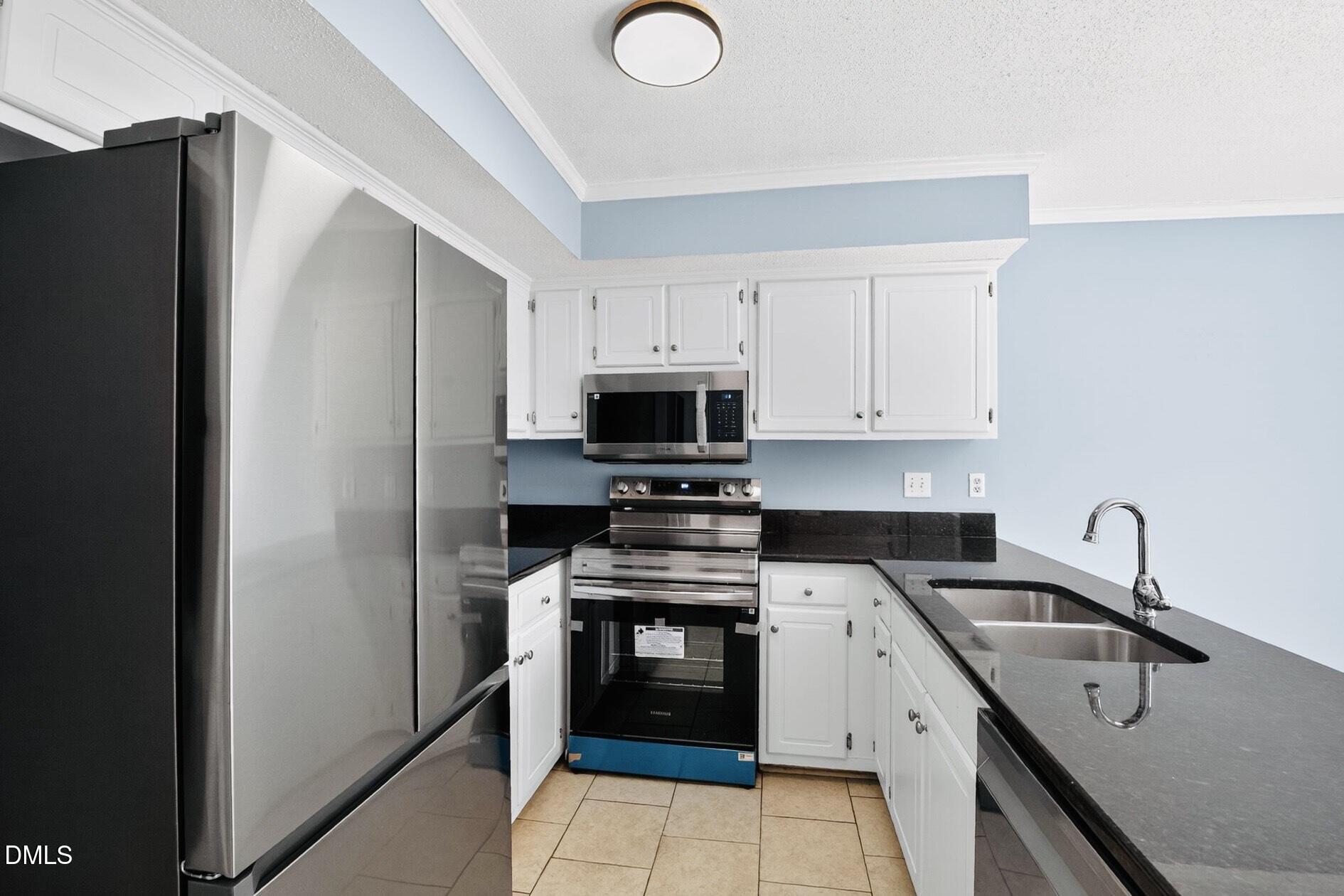 1304 Seaton Road, Unit 3 Durham, NC 27713 - Photo 9 of 21 IMG_9031