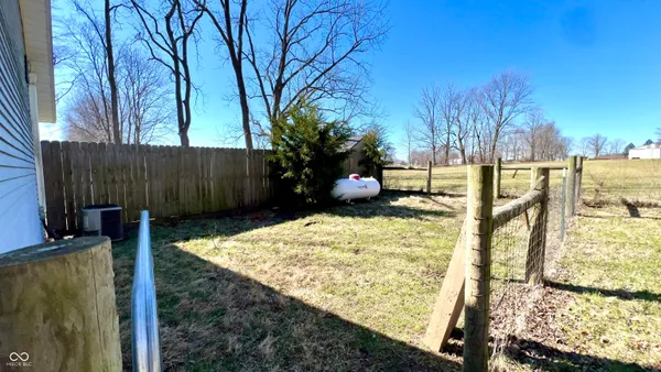 $325,000 | 10517 North Barnard Road, Pendleton, IN 46064