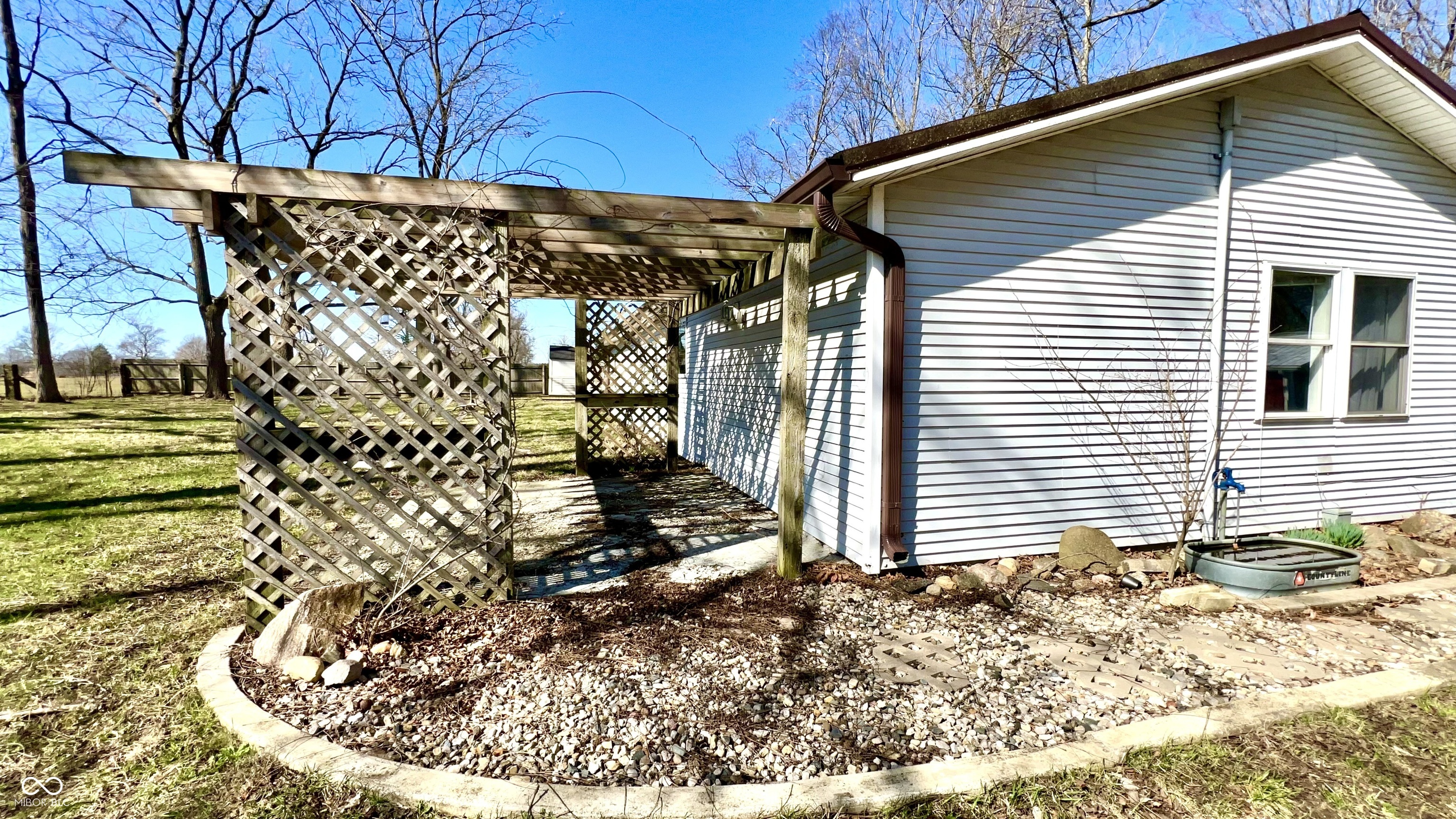 10517 North Barnard Road Pendleton, IN 46064 - Photo 31 of 56