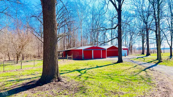 $325,000 | 10517 North Barnard Road, Pendleton, IN 46064