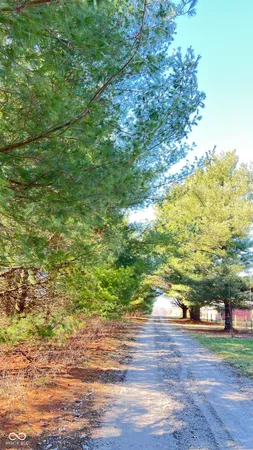 $325,000 | 10517 North Barnard Road, Pendleton, IN 46064