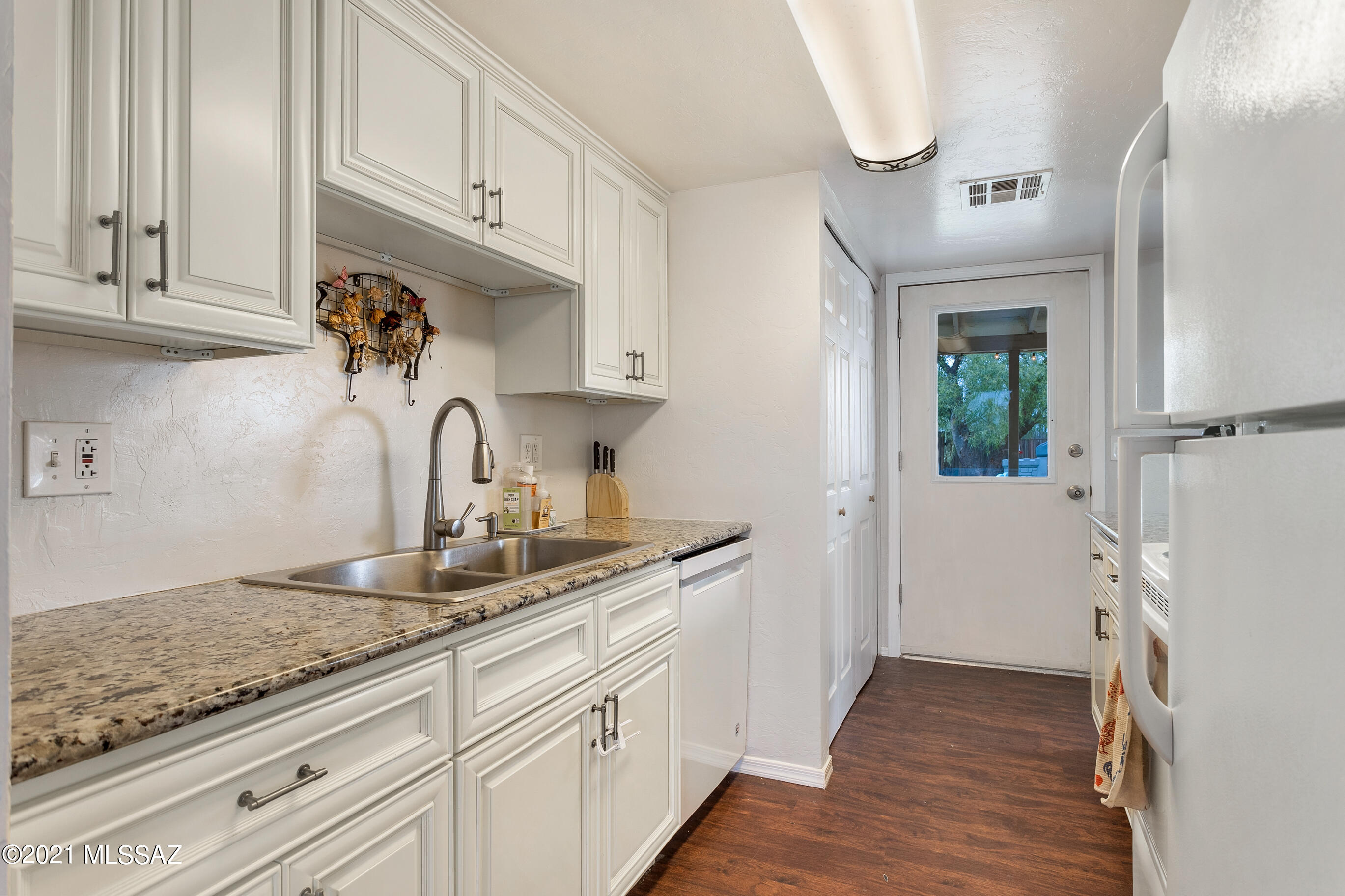 4131 West Massingale Road Tucson, AZ 85741 - Photo 11 of 28