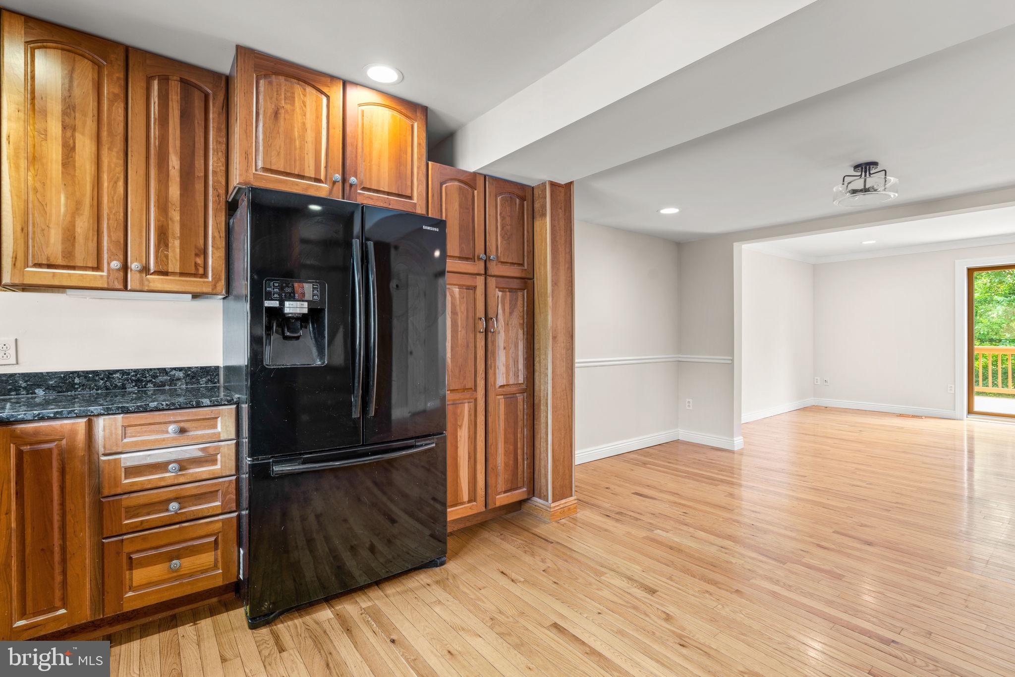 7156 Winter Rose Path Columbia, MD 21045 - Photo 16 of 58 Kitchen