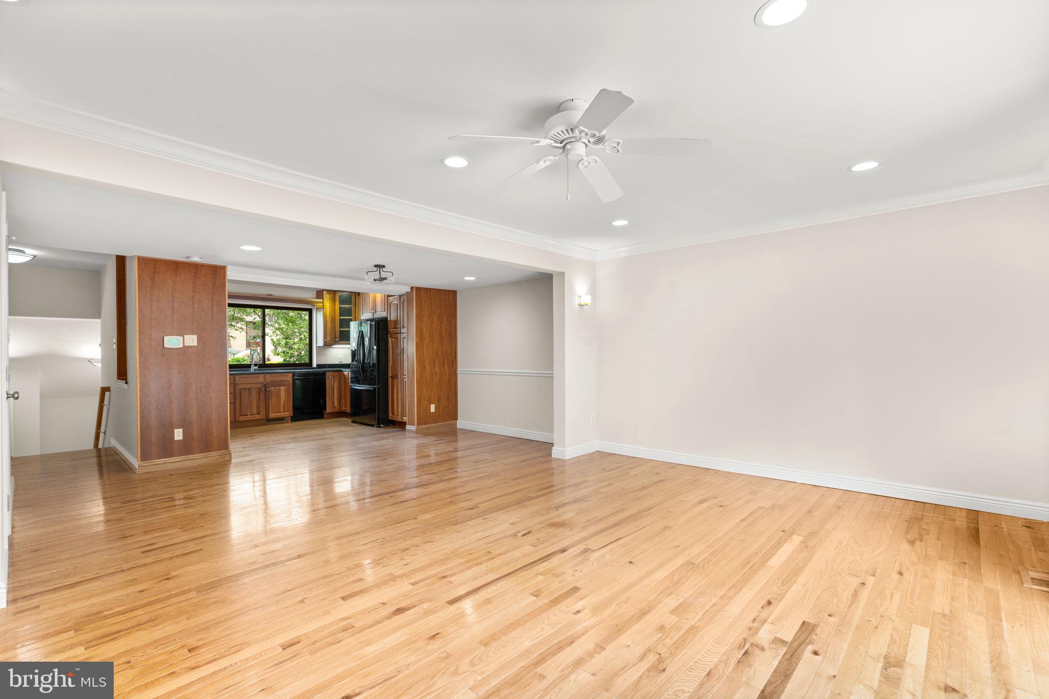 7156 Winter Rose Path Columbia, MD 21045 - Photo 9 of 58 Dining Area