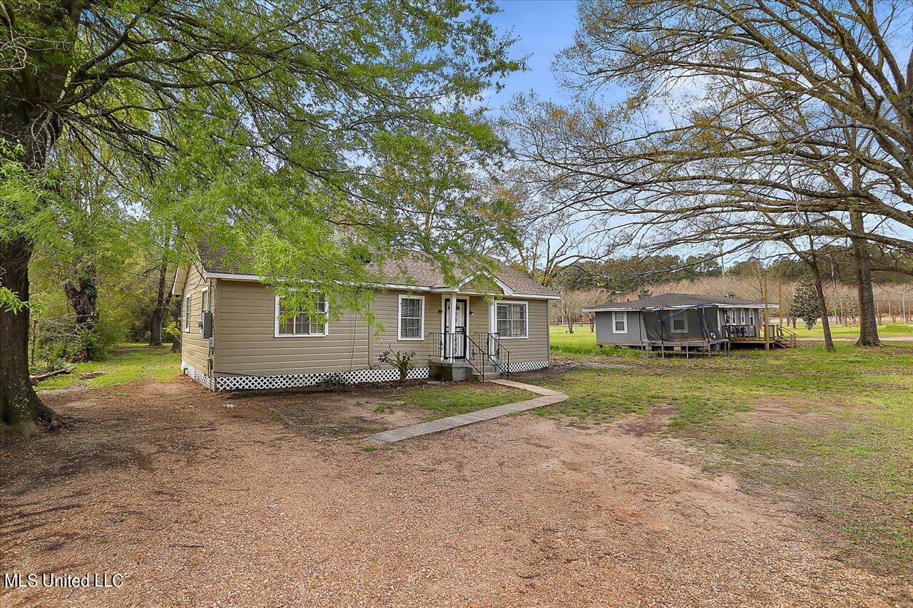 802 Old Whitfield Road Pearl, MS 39208 - Photo 3 of 24 03-802 Old Whitfield Rd