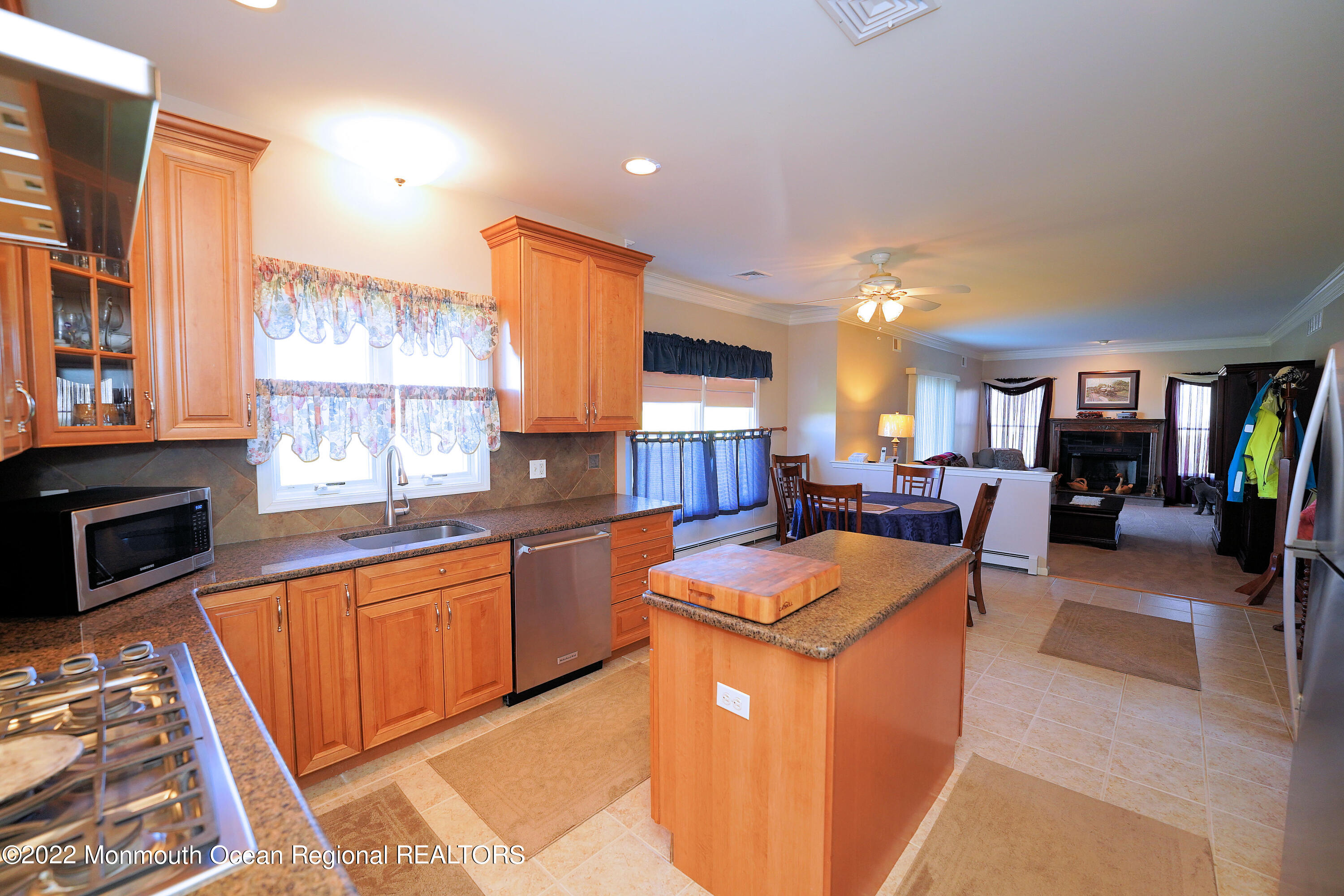 6 Mason Drive Cream Ridge, NJ 08514 - Photo 18 of 51 19-Kitchen-6-Mason-Dr