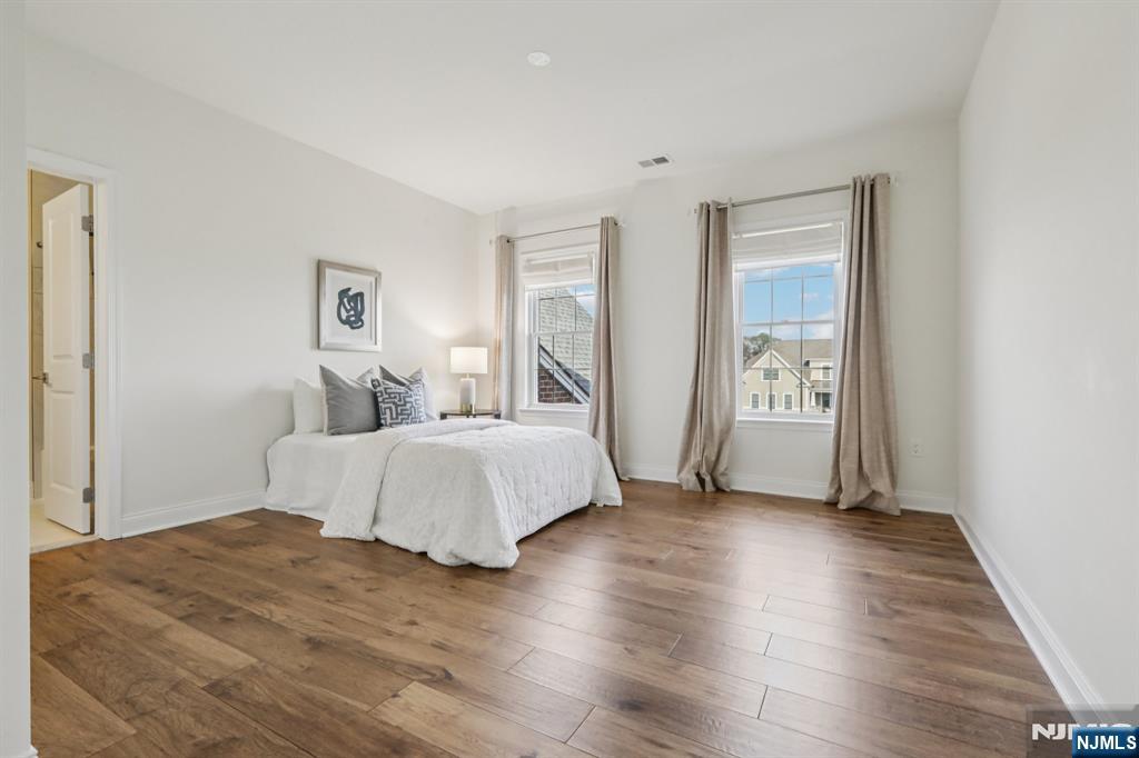 22 Woodmere Road Upper Saddle River, NJ 07458 - Photo 22 of 40