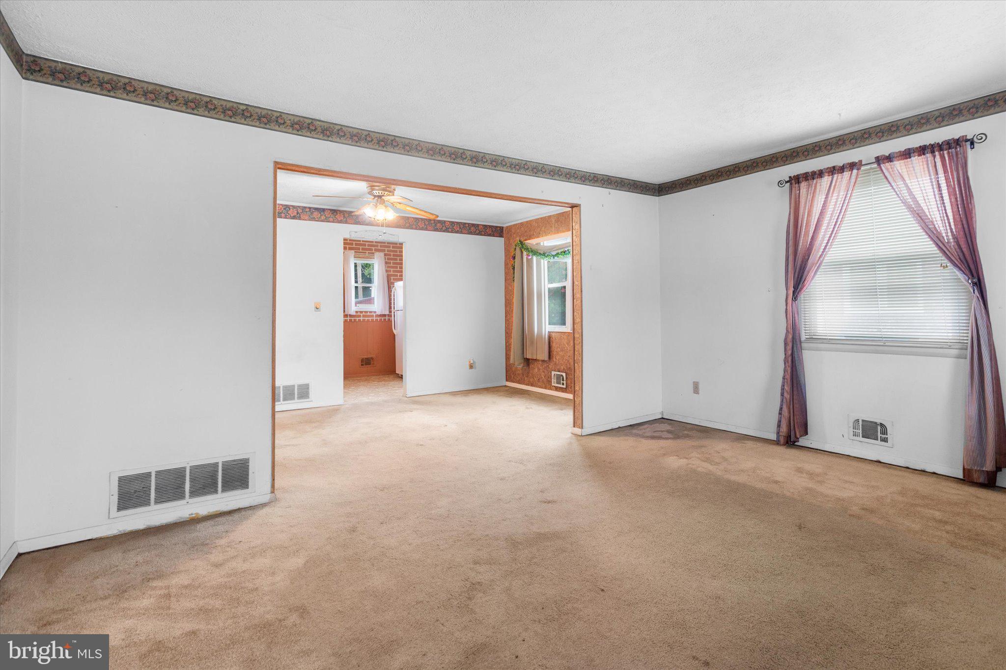 5677 Arnhem Road Baltimore, MD 21206 - Photo 7 of 28 Gallery Image 7