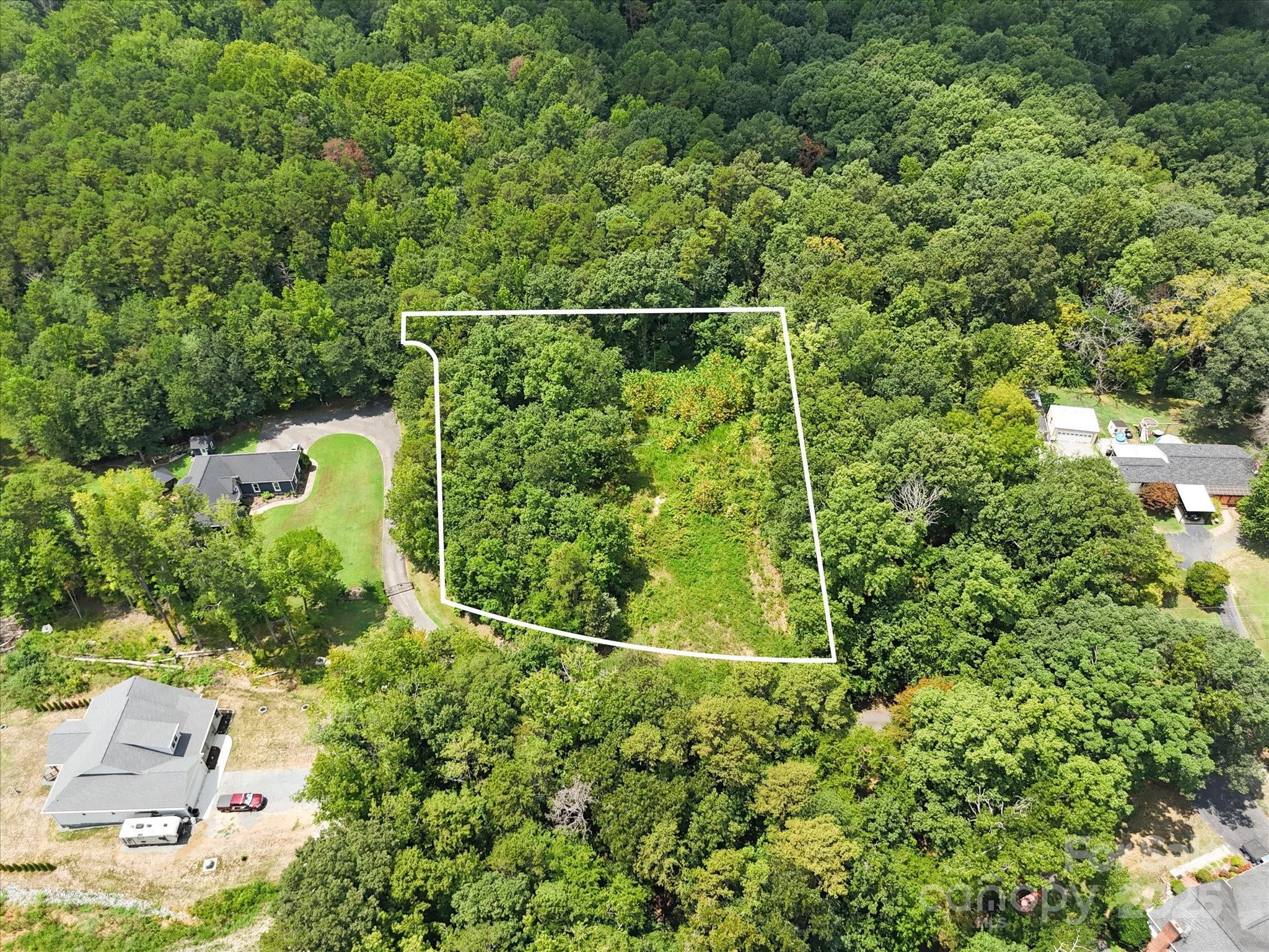 836-840 Breton Road Charlotte, NC 28214 - Photo 4 of 14 an aerial view of a residential houses with yard
