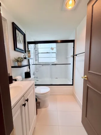 $1,650 | 402 Brighton J, Unit J, Boca Raton, FL 33434