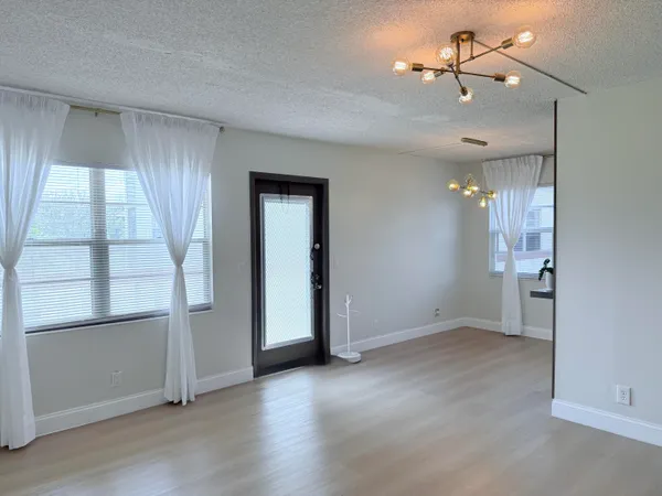 $1,650 | 402 Brighton J, Unit J, Boca Raton, FL 33434