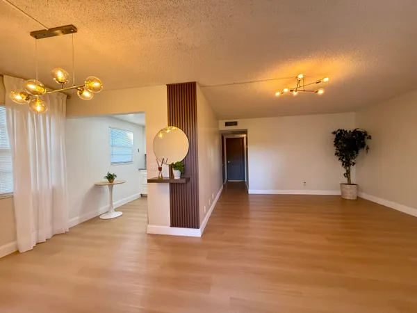 $1,650 | 402 Brighton J, Unit J, Boca Raton, FL 33434