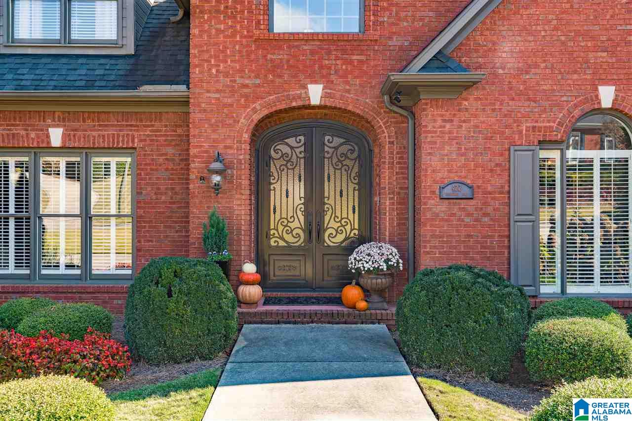 422 Woodward Road Trussville, AL 35173 - Photo 4 of 50