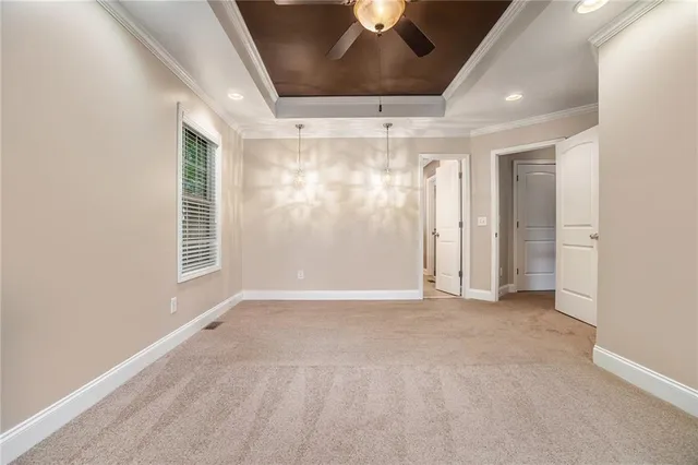 a view of empty room with window