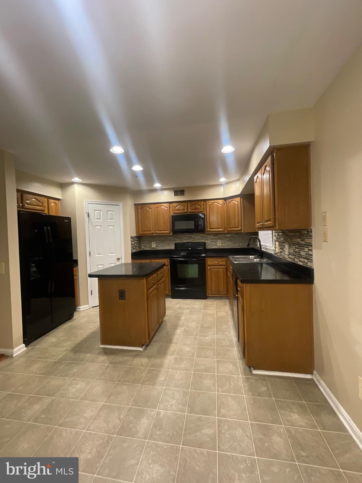 2235 Conquest Way, Unit 57 Odenton, MD 21113 - Photo 17 of 22 Kitchen