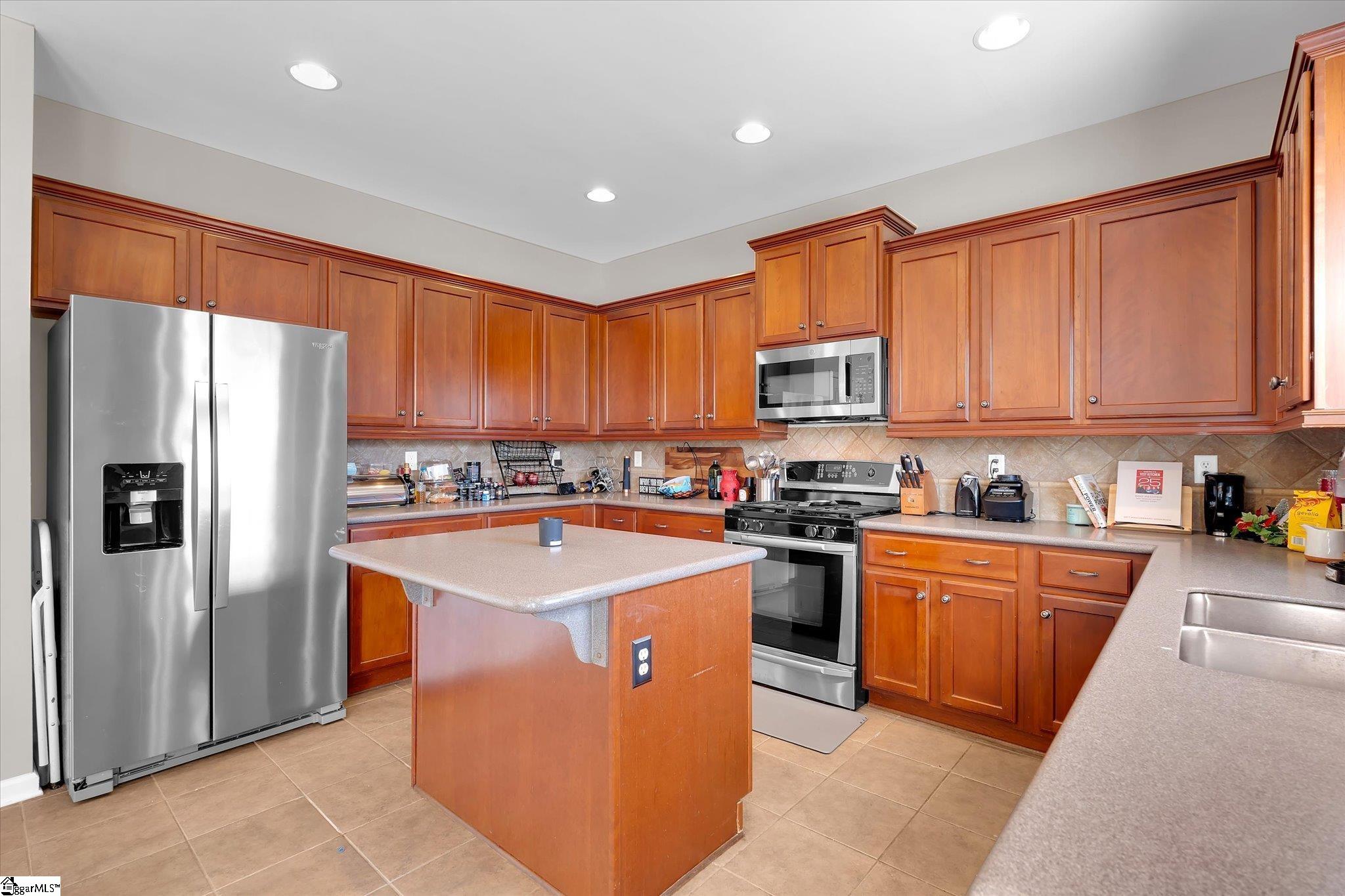 504 Abby Circle Greenville, SC 29607 - Photo 16 of 33