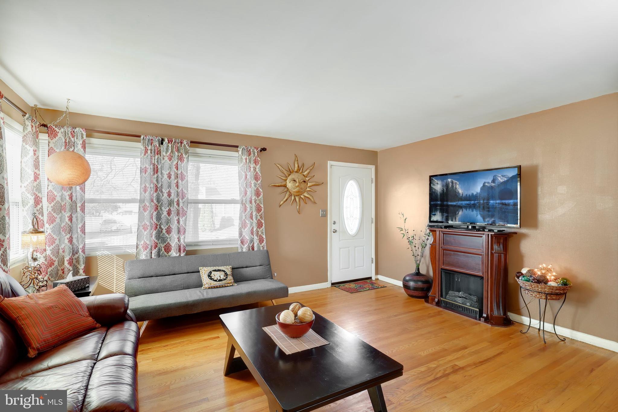 3737 Parkfield Road Baltimore, MD 21208 - Photo 3 of 21