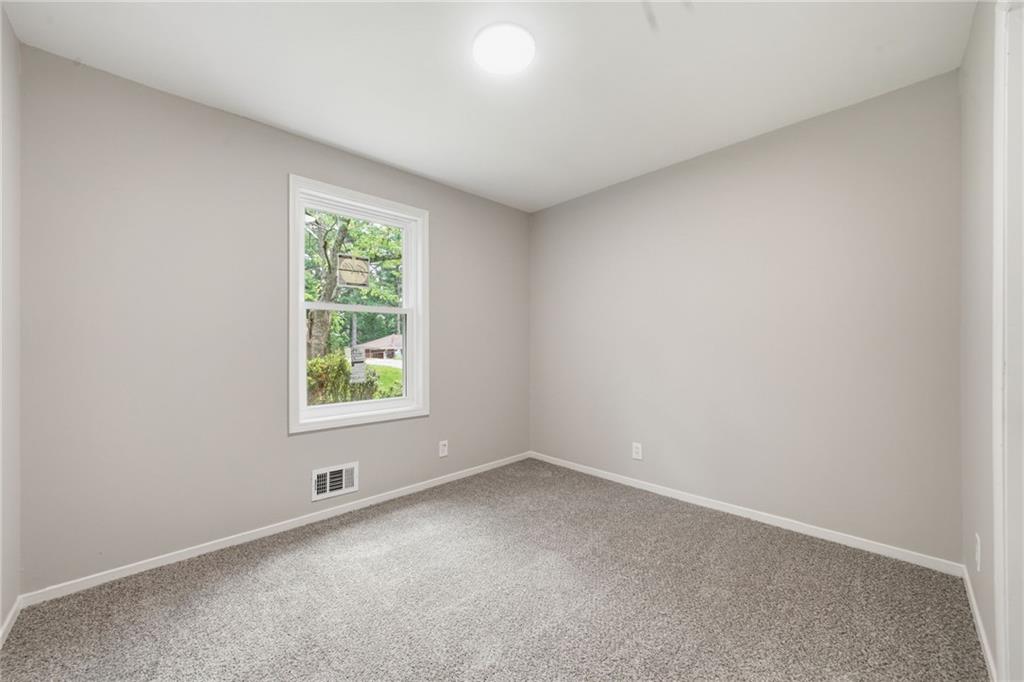 4913 Bartlett Road Forest Park, GA 30297 - Photo 17 of 30