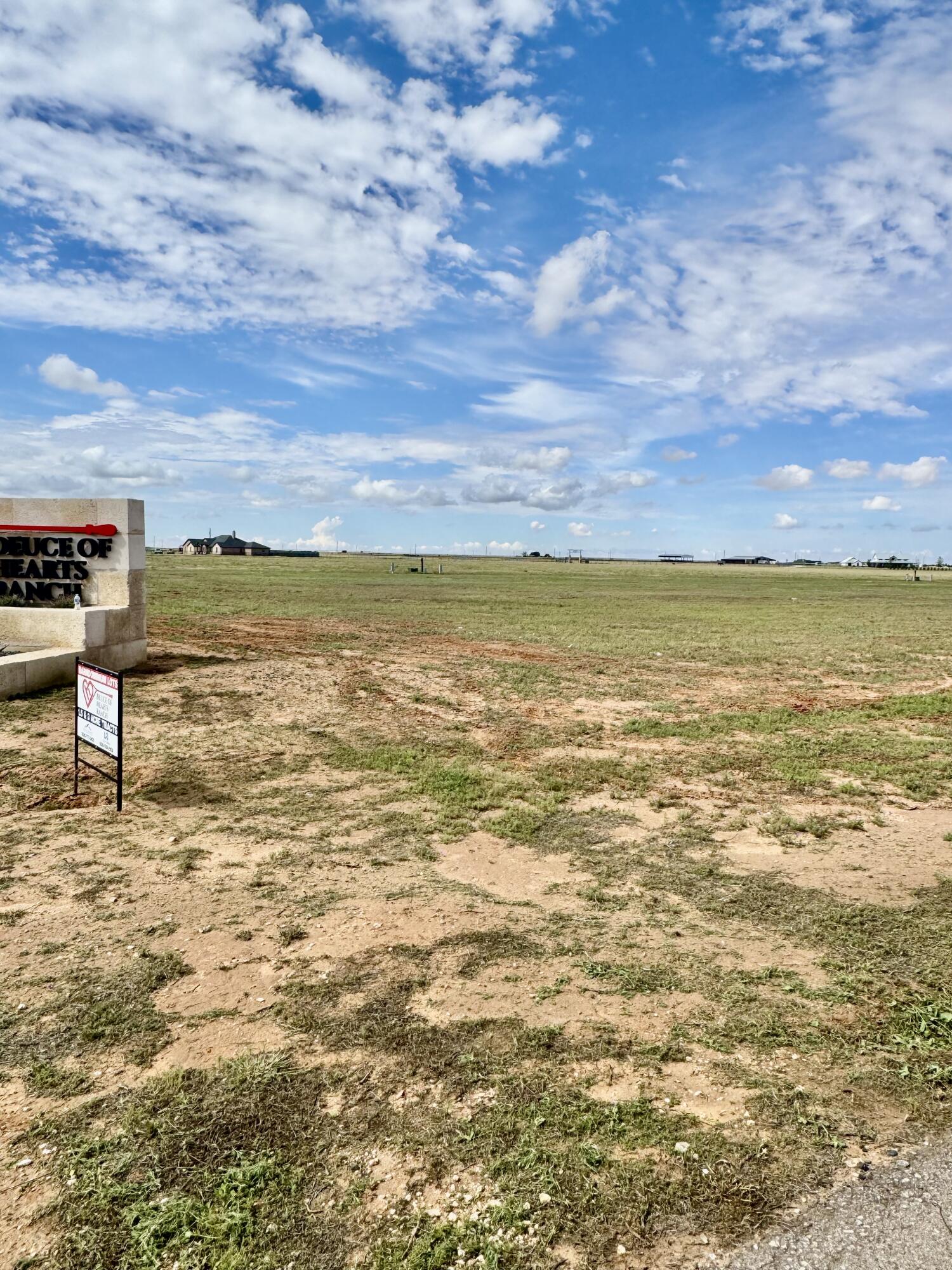 Lot 24 Deuce Of Hearts Road New Home, TX 79381 - Photo 3 of 5 a view of an ocean