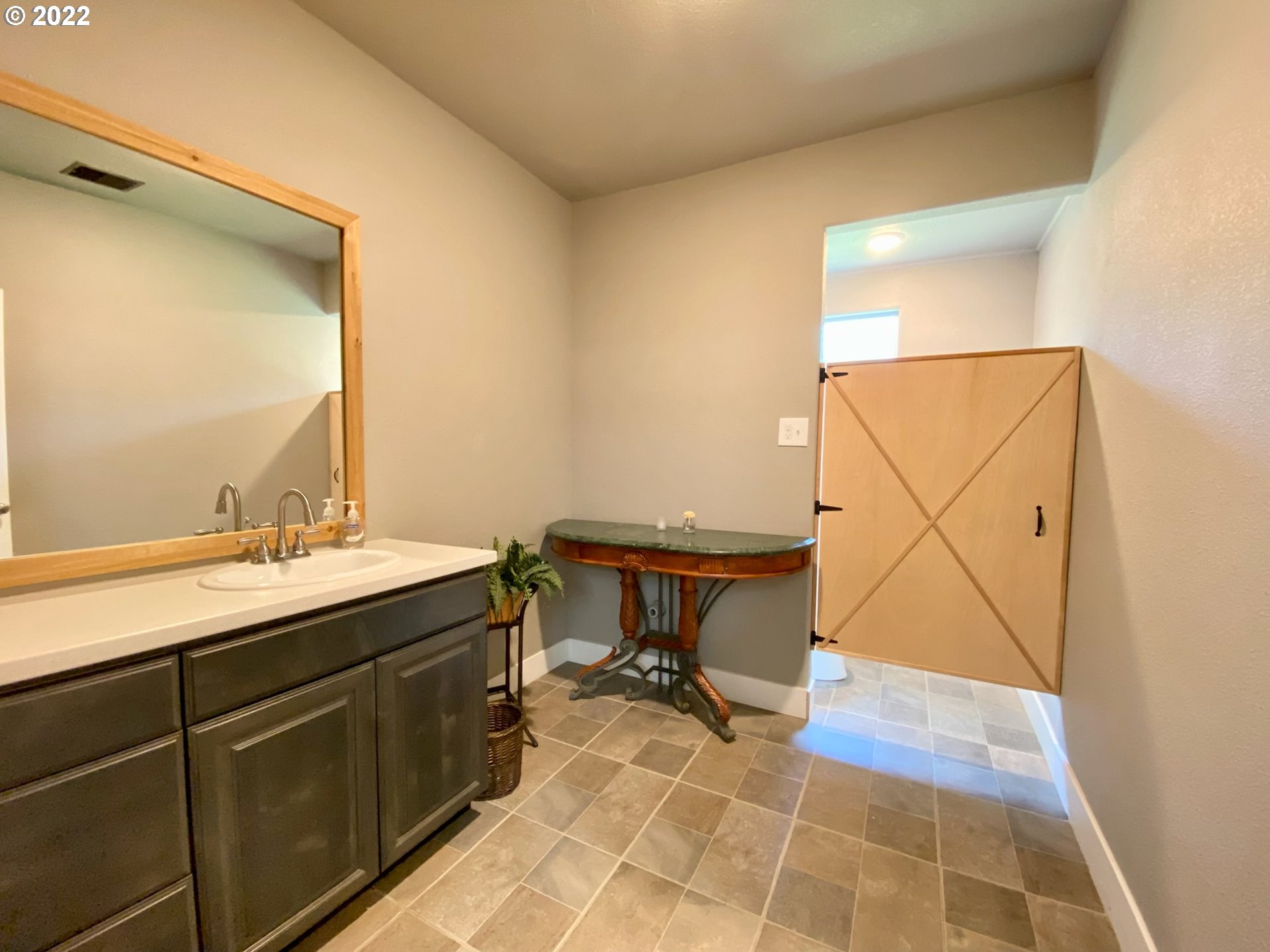 738 Southeast Sumner Street Camas, WA 98607 - Photo 8 of 25 Gallery Image 8