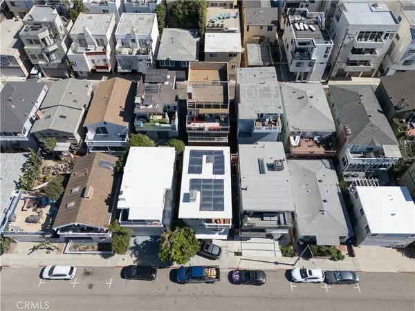 $9,950 | 434 Manhattan Avenue, Hermosa Beach, CA 90254