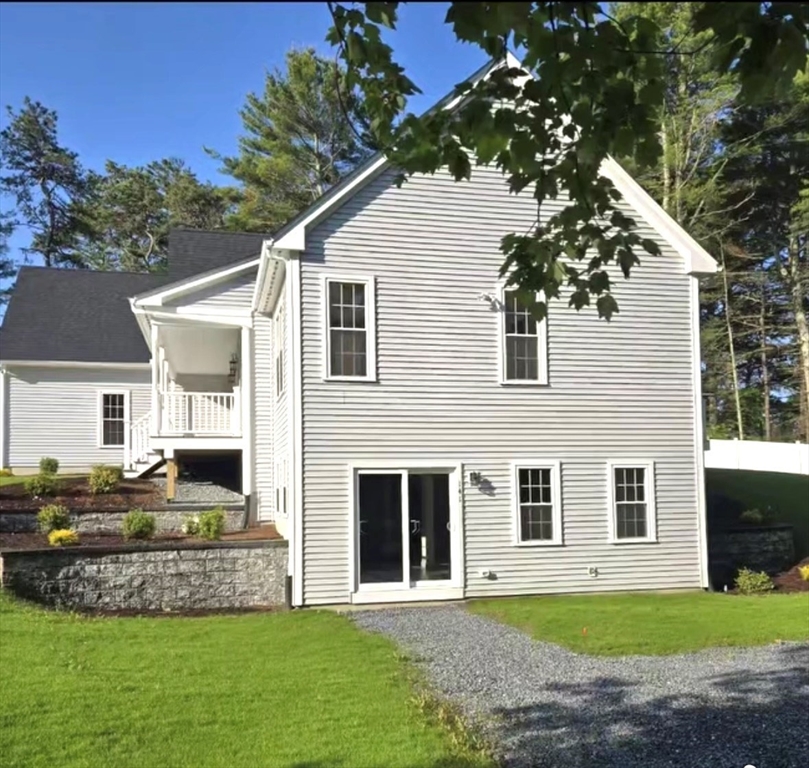 141 Roxy Cahoon Road Plymouth, MA 02360 - Photo 3 of 40
