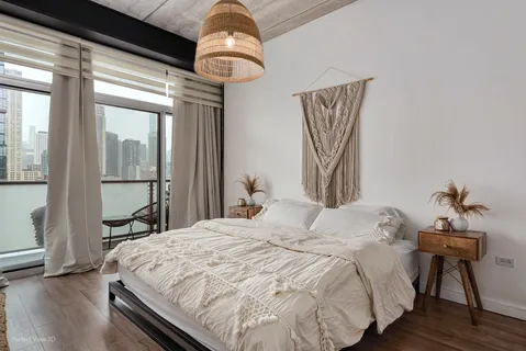 $620,000 | 630 North Franklin Street, Unit 1010, Chicago, IL 60654