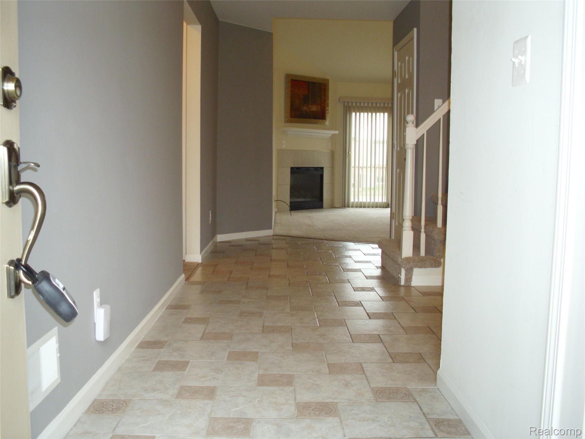 16841 Country Ridge Lane Macomb, MI 48044 - Photo 8 of 76 DSCI4140.JPG