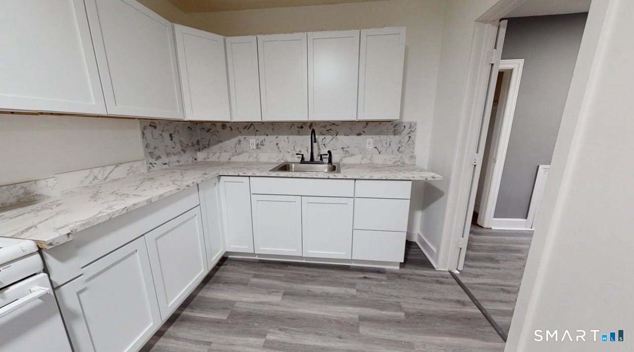 666 Main Street, Unit B2 Middletown, CT 06457 - Photo 6 of 13