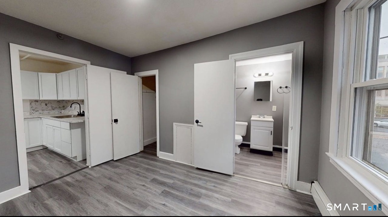 666 Main Street, Unit B2 Middletown, CT 06457 - Photo 10 of 13