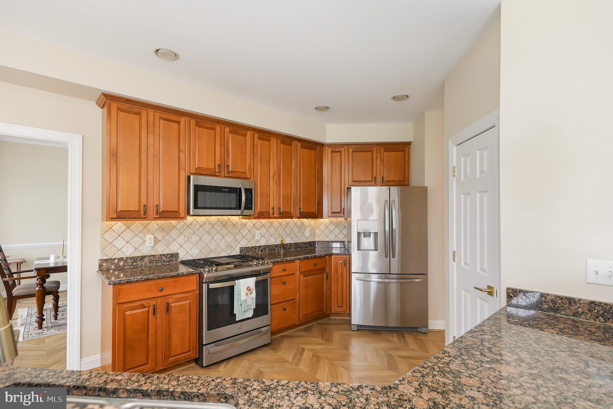 2121 Traceys Road Sparks Glencoe, MD 21152 - Photo 24 of 74 Stainless appliances