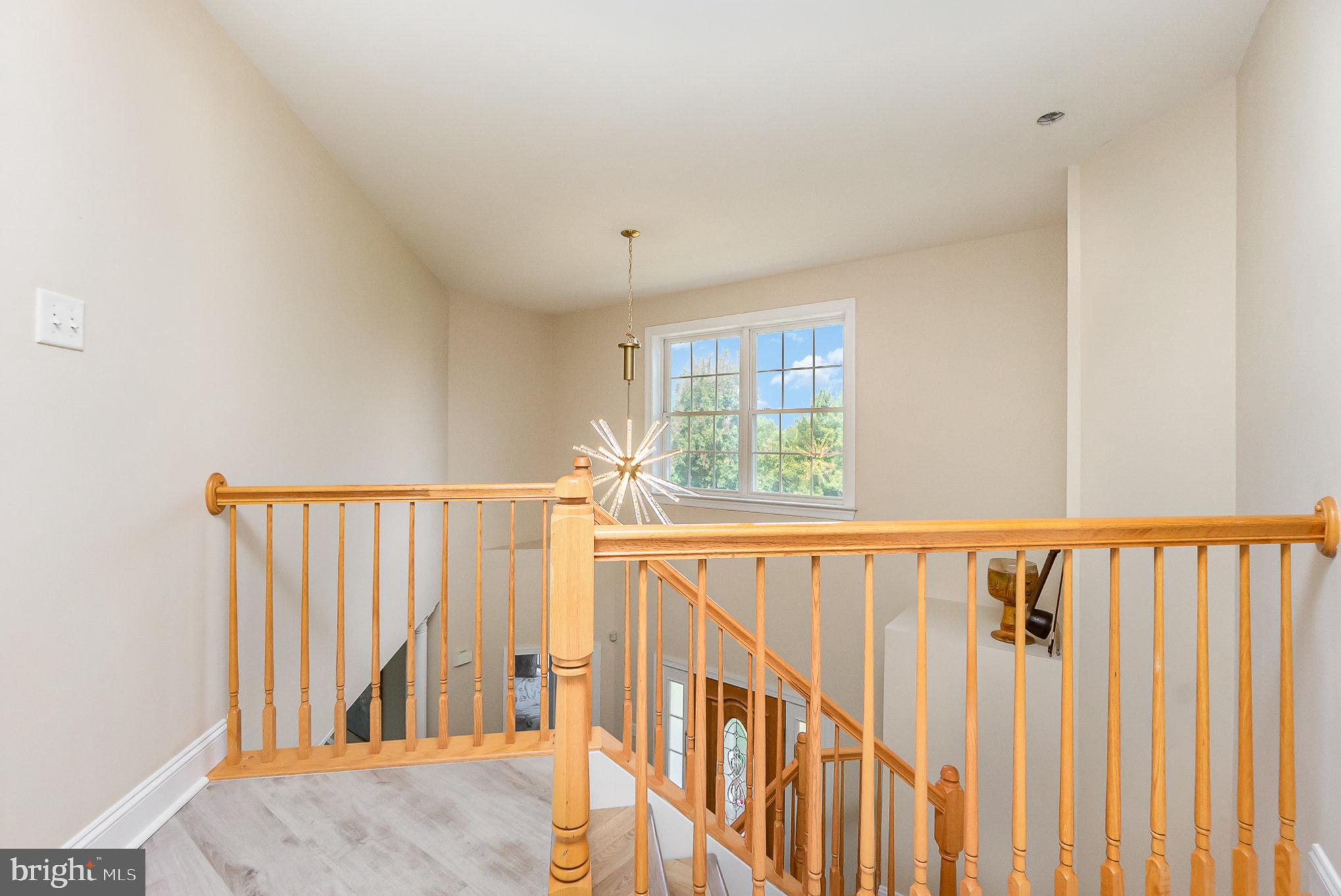 2121 Traceys Road Sparks Glencoe, MD 21152 - Photo 36 of 74 Open staircase