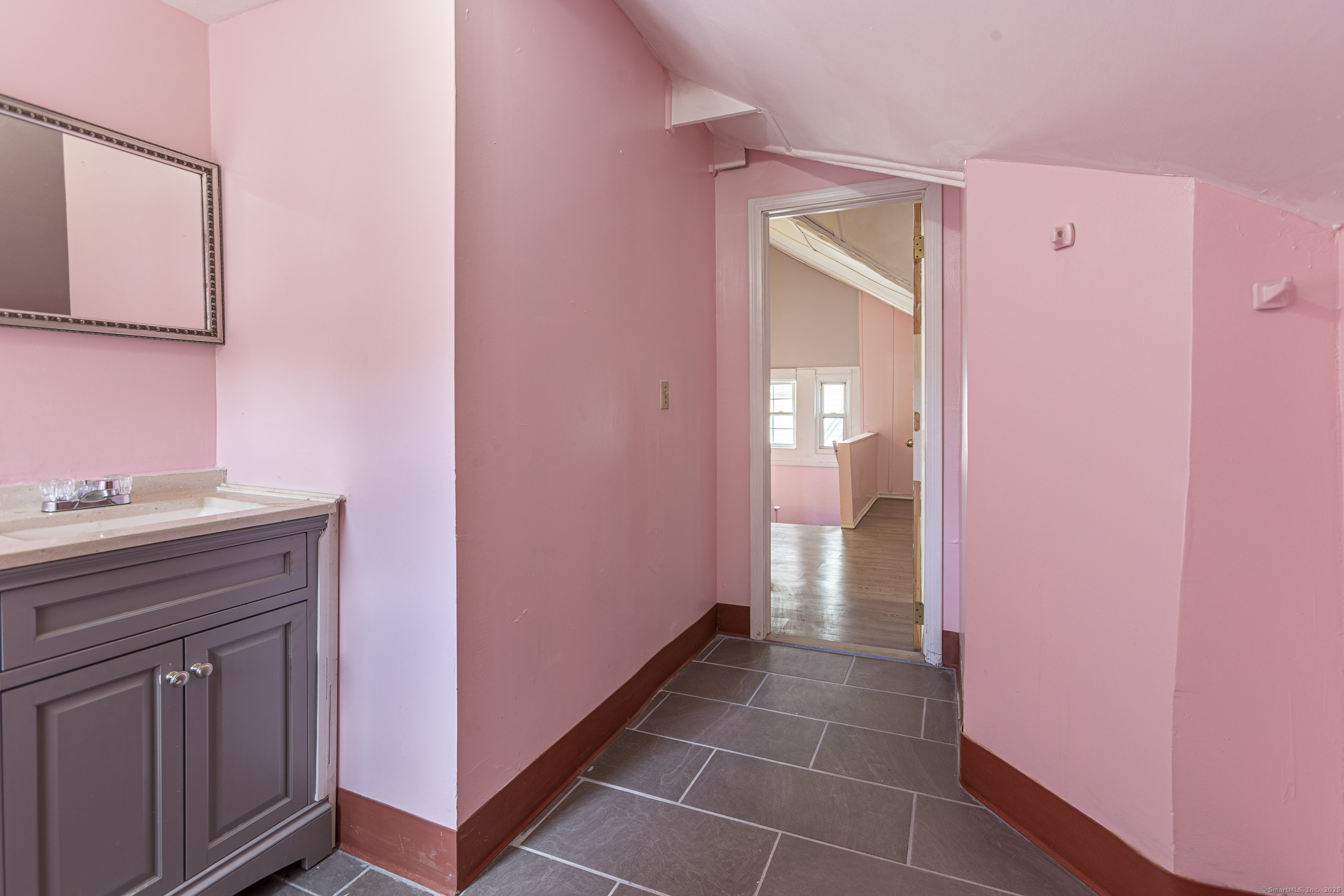 62 Burton Street Hartford, CT 06112 - Photo 23 of 36