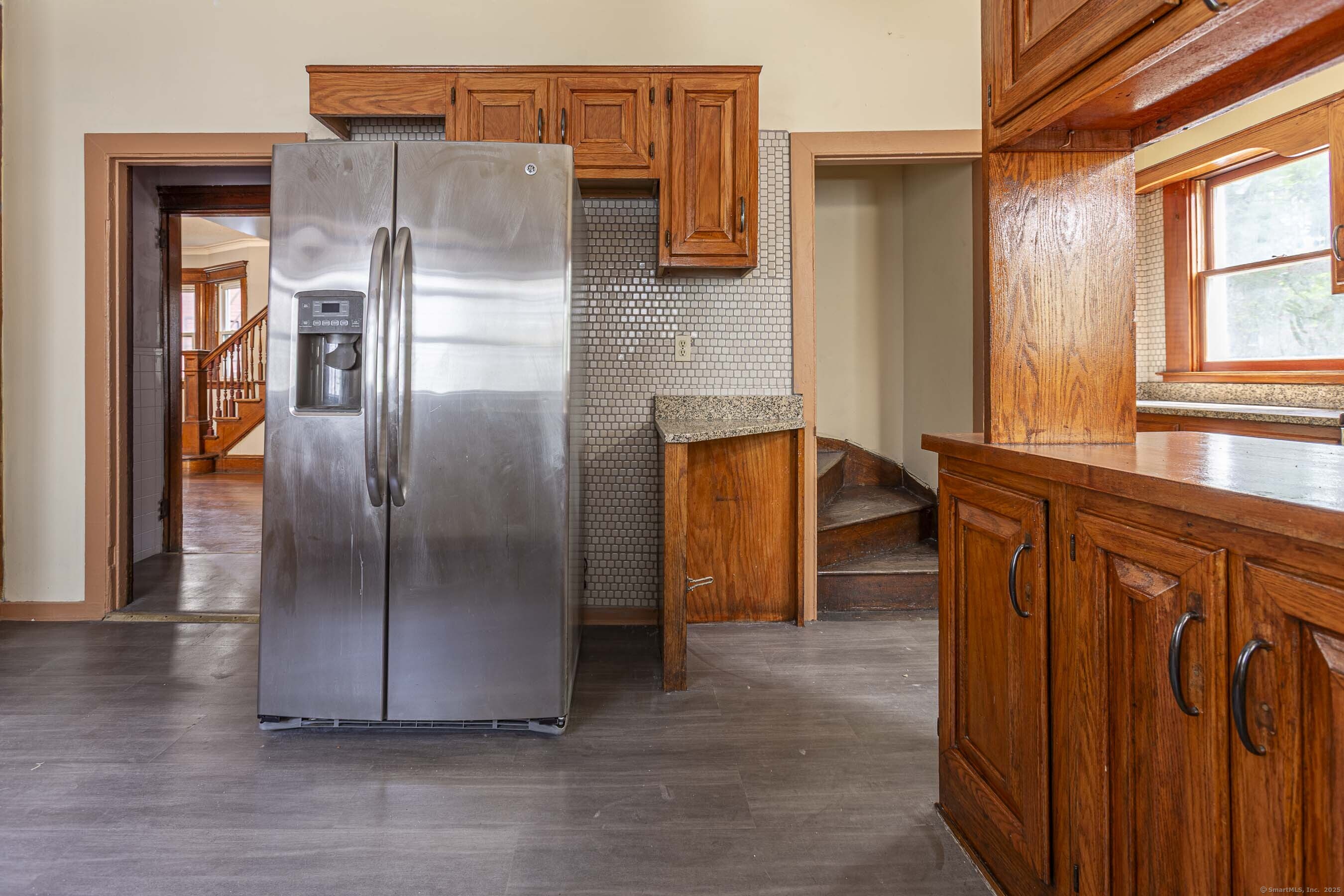 62 Burton Street Hartford, CT 06112 - Photo 27 of 36