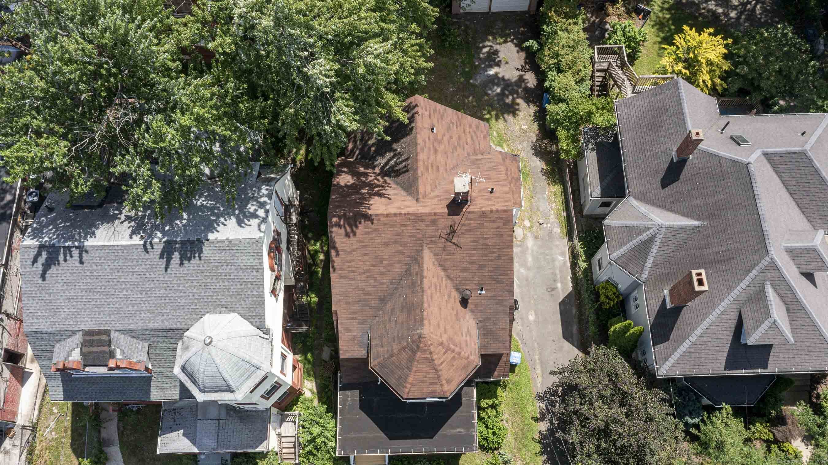 62 Burton Street Hartford, CT 06112 - Photo 34 of 36