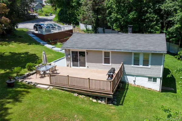 $399,999 | 18 Worthington Drive West, Carmel, NY 10512