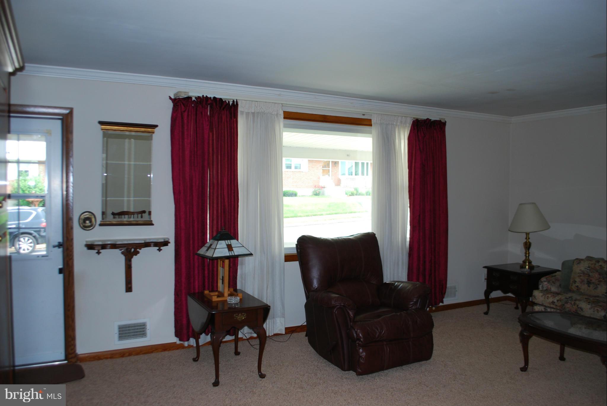 8823 Ashford Road Baltimore, MD 21234 - Photo 4 of 23 Living Room view 3