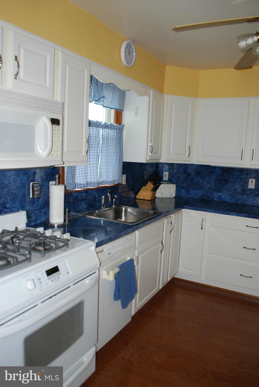 8823 Ashford Road Baltimore, MD 21234 - Photo 8 of 23 Kitchen