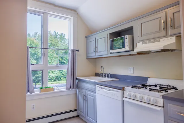 $685,000 | 47 Puckerbrush Road, Campton, NH 03223